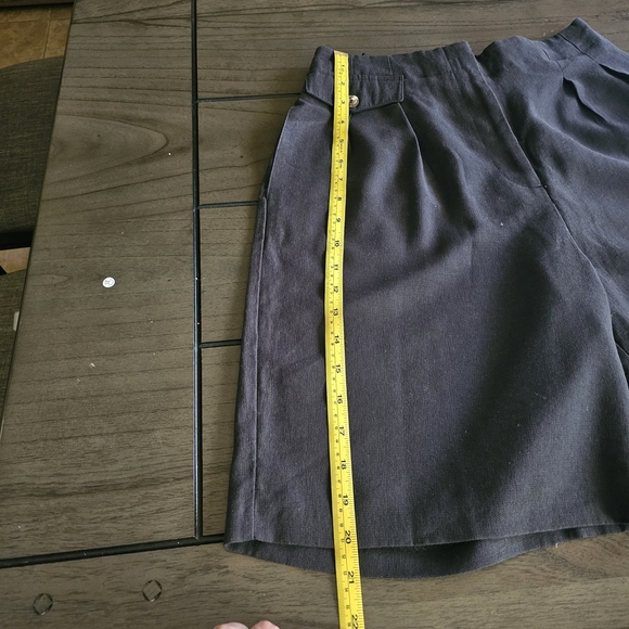 Topshop High-waisted Pleated Washed Black Women's Bermudas - Picture 7 of 7